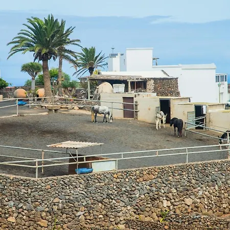 Ferienhaus Rural Yeyo House In The Volcano Crater *